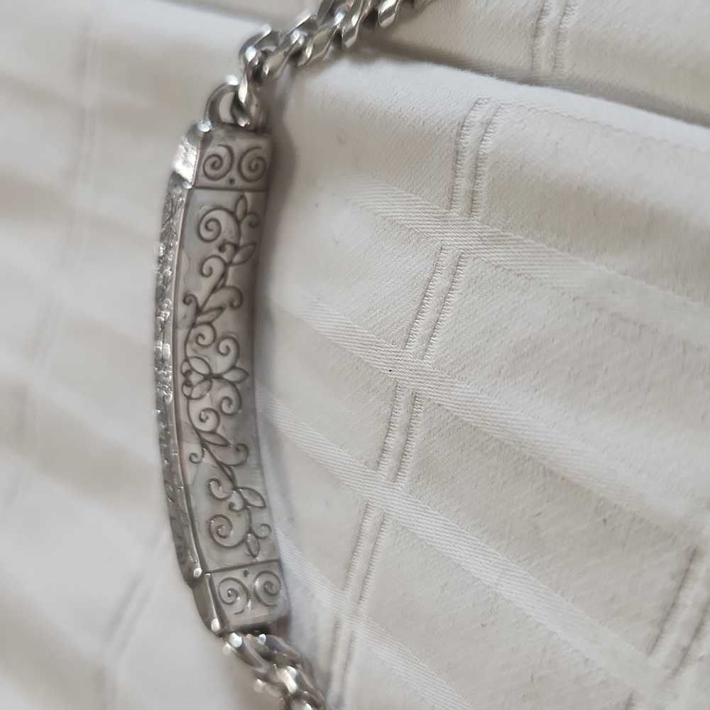Brighton silver-plated Granddaughter ID bracelet - Picture 2 of 5